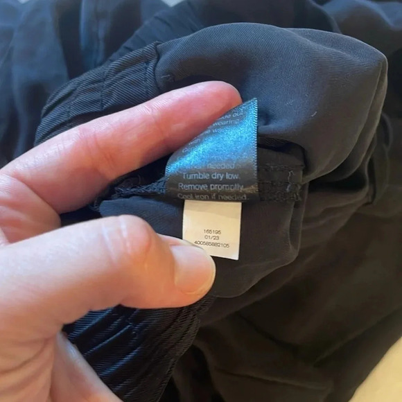 Simply Very Wang women’s black pull on high rise waist shorts XL super cute EUC - Picture 4 of 5